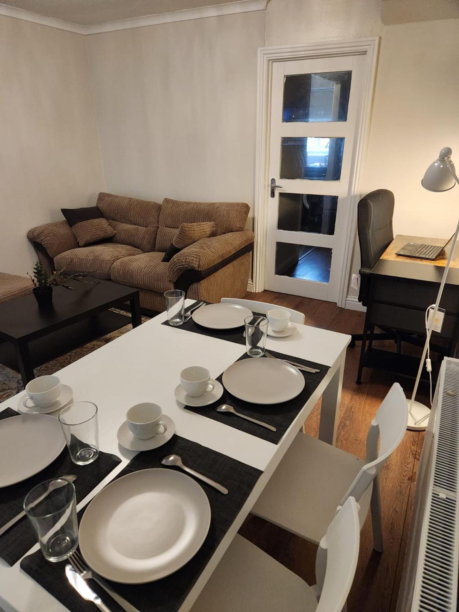 Home Away From Home Λονδίνο Εξωτερικό φωτογραφία
